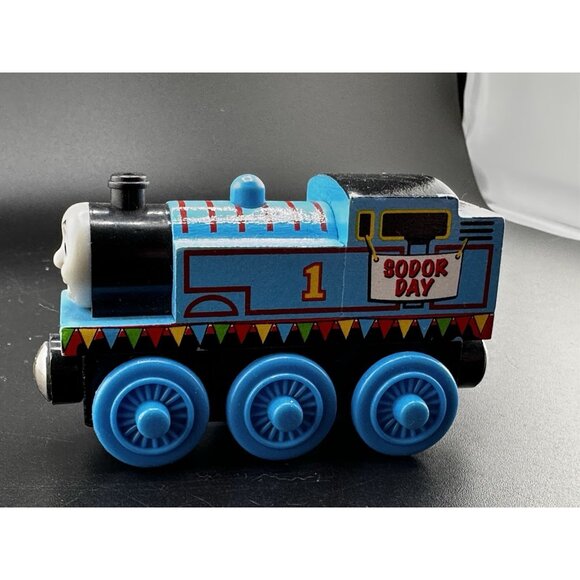 Sodor Day Thomas The Train Wooden Railway Vtg 2003 Learning Curve Engine - Picture 3 of 13